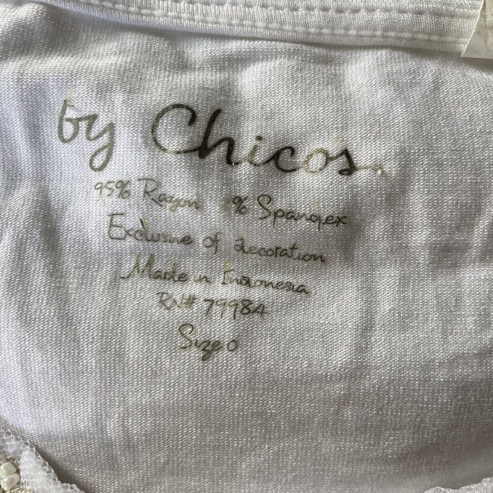 By Chico's Tee Top Blouse Sz 0/Small Beaded Neckline Casual White Summer Elastic - Picture 4 of 6